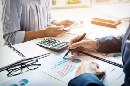 Objetivos clave de los costos estimados: ¿cómo impactan en tu negocio? ¿Cómo se calculan los costos estimados?