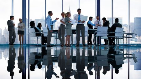 5 pasos para una presentación de empresa de servicios efectiva 5. Practica y mejora tu habilidad de comunicación: