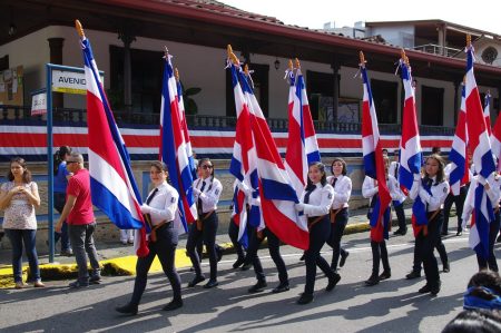 Caracterización del 15 de Septiembre: Tradiciones y Actividades para Niños Tradiciones que Fortalecen la Identidad