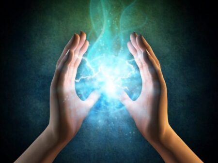 5 señales de que te están robando energía espiritual ¿Cómo identificar a estas personas?