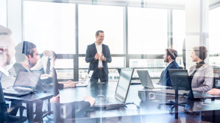 La clave del éxito: toma de decisiones en una empresa Ejemplo práctico