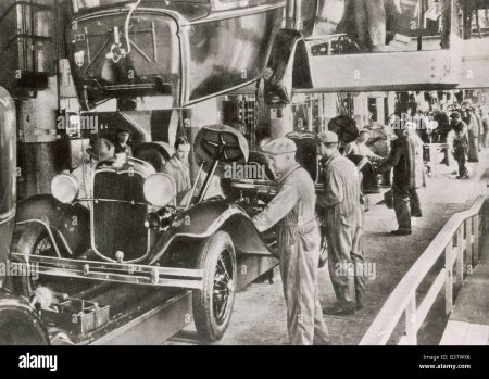 Revolución en la Línea de Ensamblaje Ford: Un Legado de Innovación 5. La Revolución Digital y el Futuro del Transporte