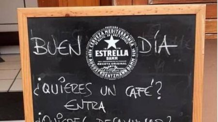 Frases Graciosas para Bar: ¡Haz Reír a Todos! 2. Utiliza el Humor