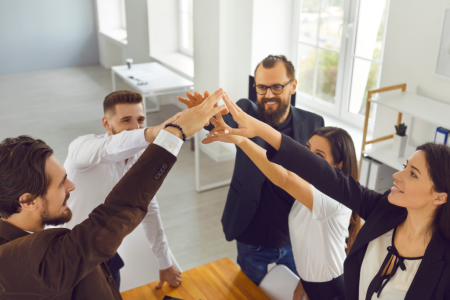 Liderazgo y Gestión de Equipos: Claves para el Éxito Liderazgo y Gestión de Equipos: Claves para el Éxito