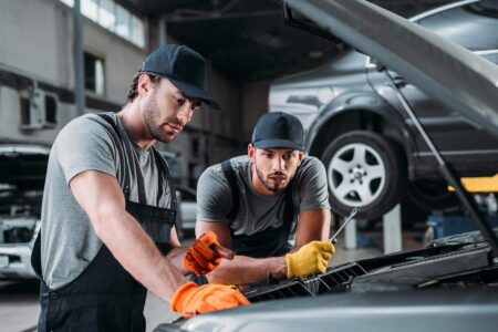 Conviértete en un experto asesor de servicio automotriz: Consejos imprescindibles