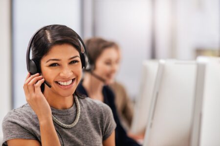 3. Utiliza diferentes canales de comunicaci&oacute;n: